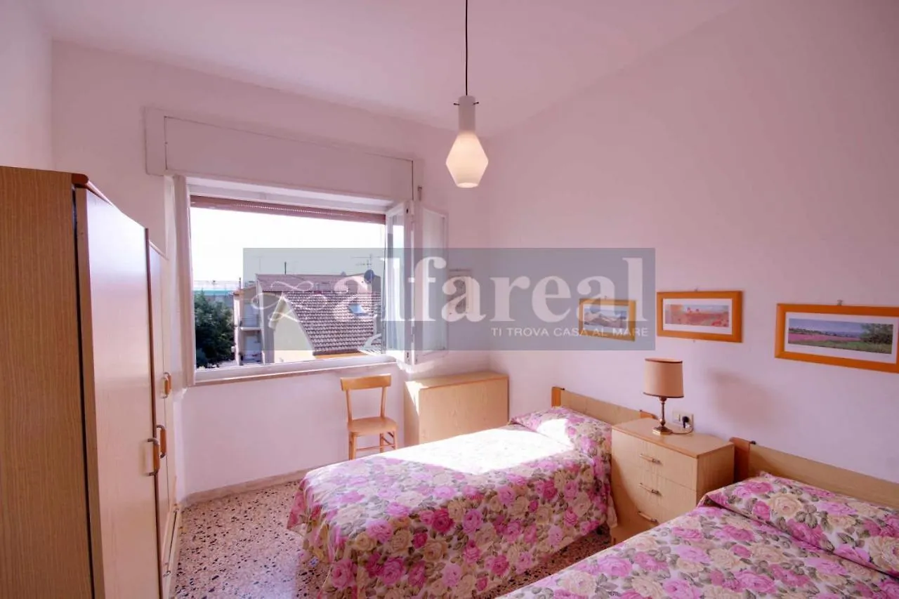 Laura E, Due Camere, Aria Condizionata, E A Soli 200 M Dal Mare! By Alfareal Castiglione della Pescaia Apartment